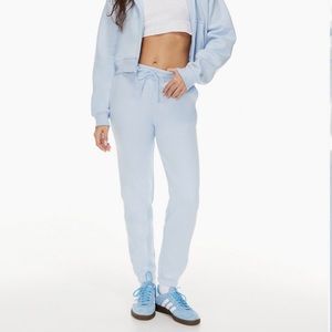 Aritiza TNA Cozy Fleece Perfect Sweatpants